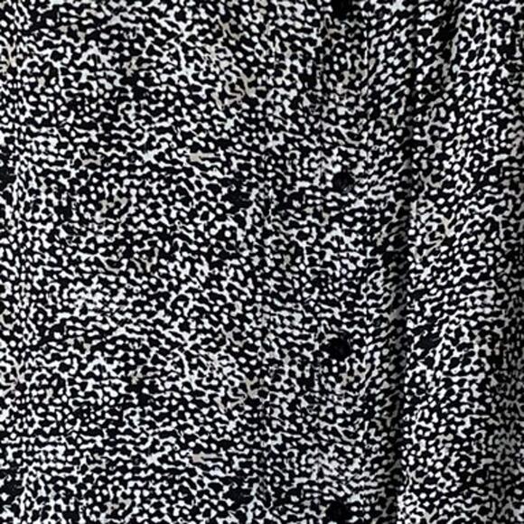 Chico’s Tunic Top Button Up Layered Overlay Abstract Print Long Sleeve Sz XL - Picture 7 of 11